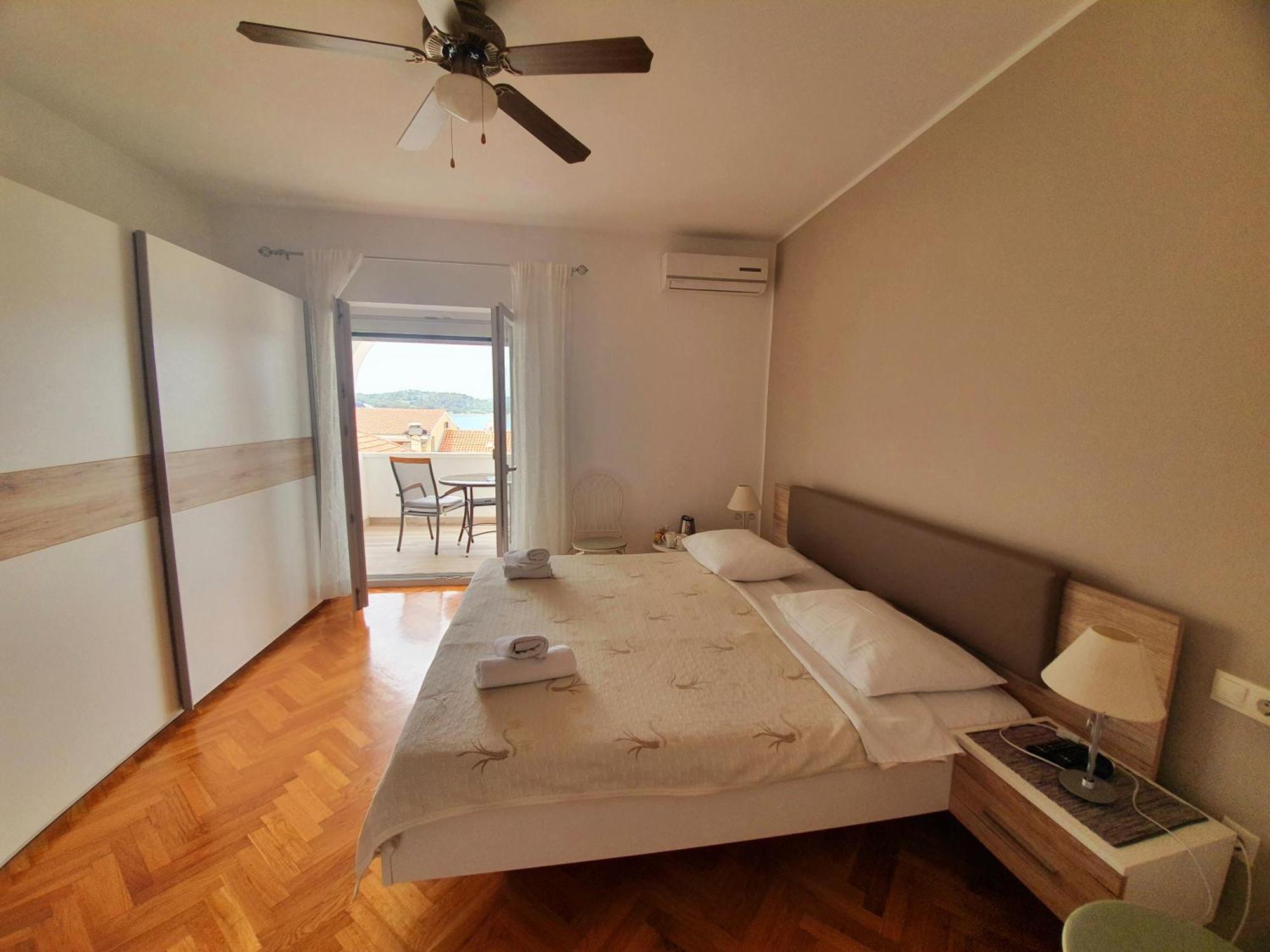Apartments Perina Tisno Chambre photo