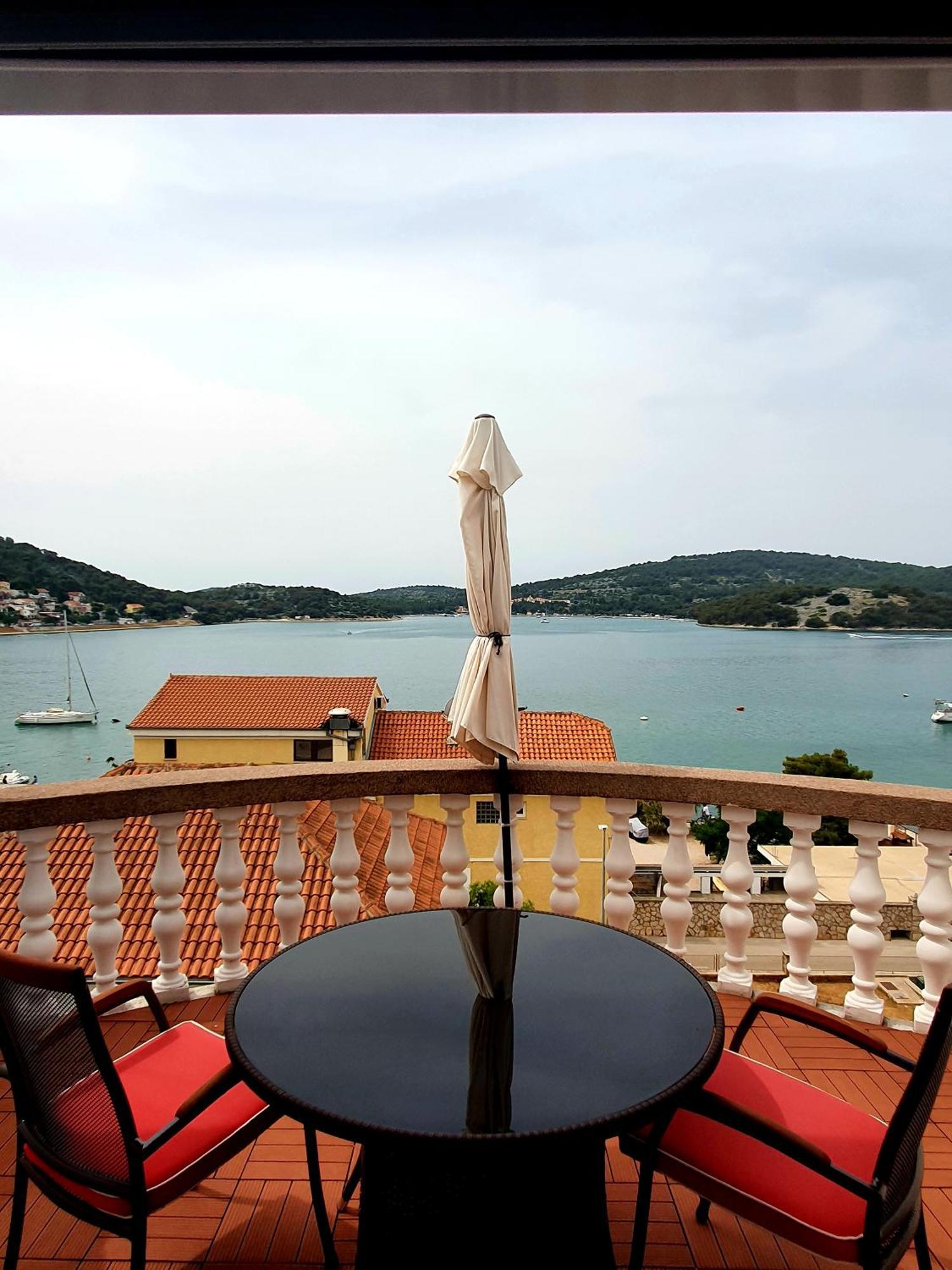 Apartments Perina Tisno Chambre photo